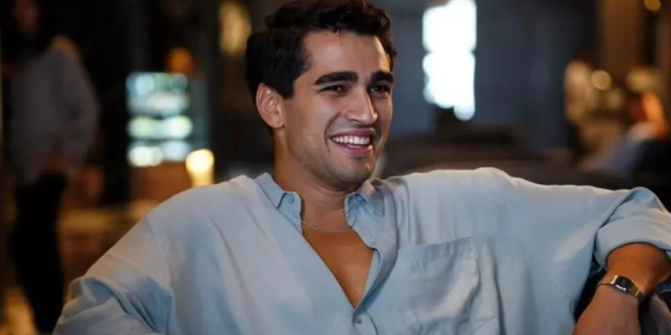 Fenomenalan uspeh u Dizilendu: Zašto zvezda “Ženskaroš iz vile” Mert Ramazan Demir krije svoj lični život