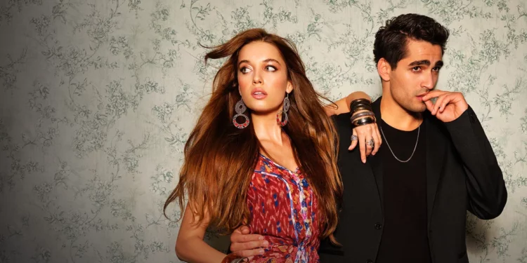 Ipak su PAR: turski glumci Afra Saračoglu i Mert Ramazan Demir uhvaćeni na delu