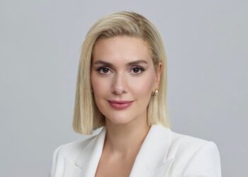 Novi izgled Berguzar Korel u seriji “Čvor” za Prime Video