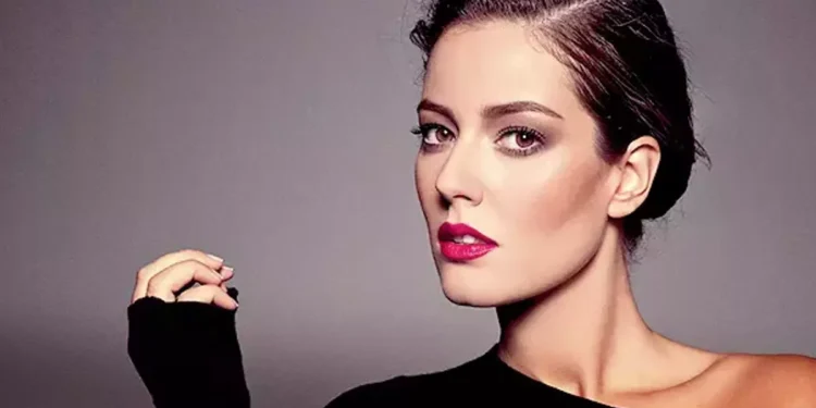 Postalo je poznato koja glumica će možda igrati Dijaru u trećoj sezoni “Ženskaroša iz vile”