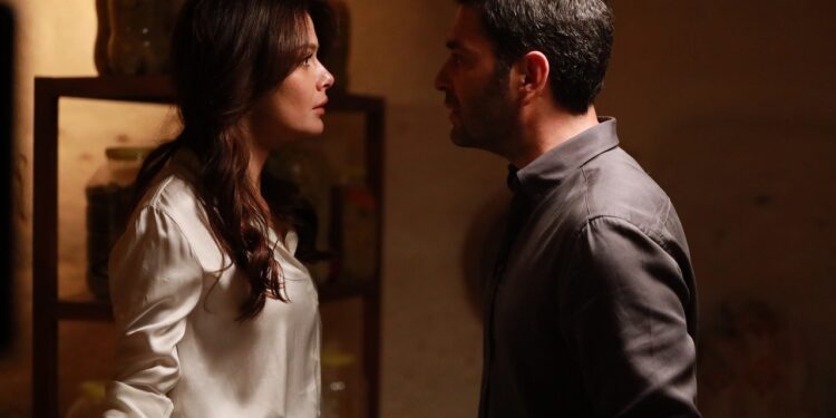 Daleki grad – Sadržaj 1. epizode