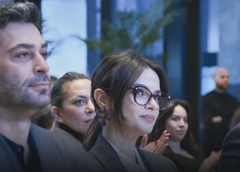 Ozan Akbaba i Sinem Unsal iz serije „Daleki grad“ na događaju Ministarstva kulture